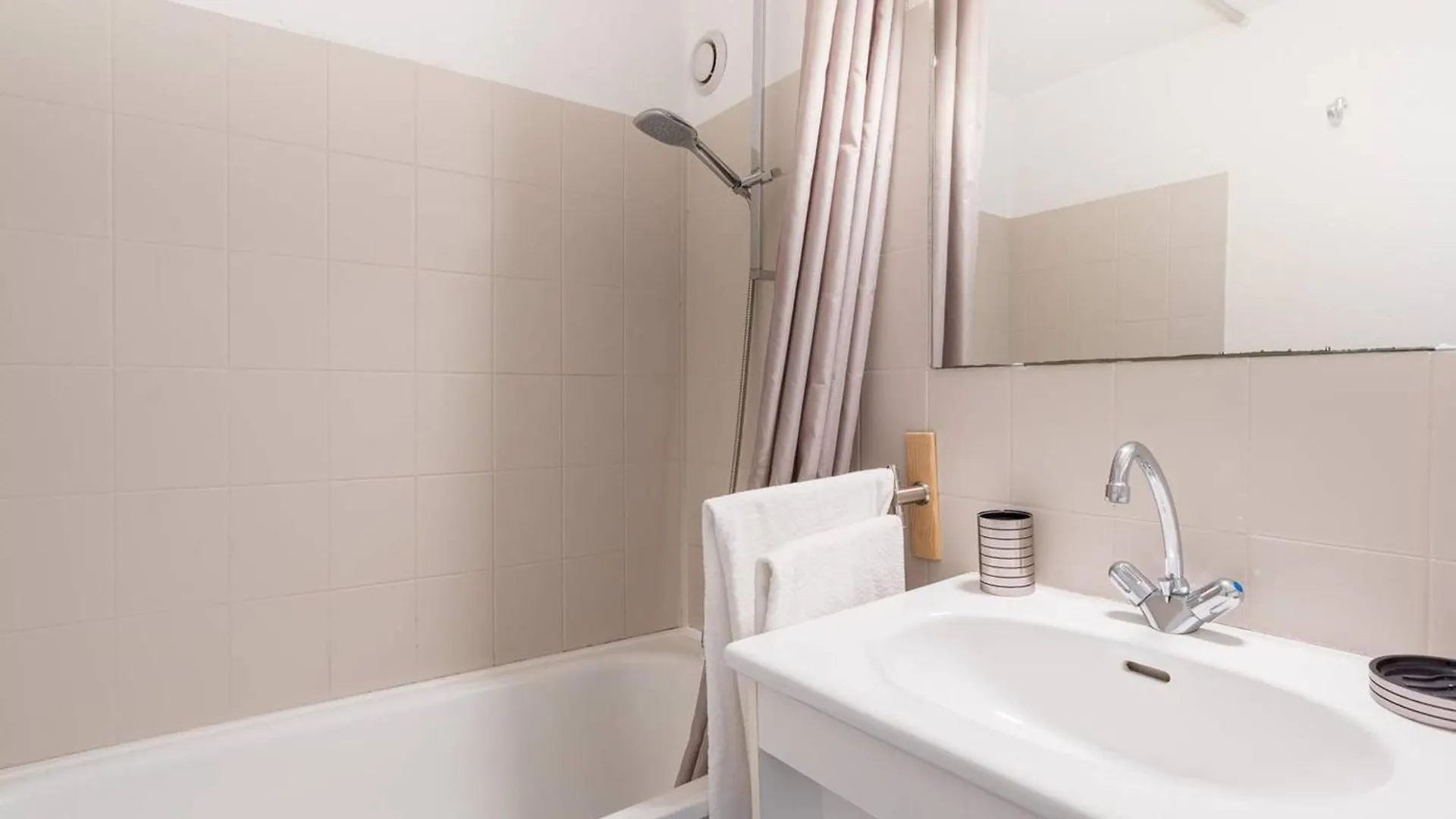 Maison A Carnac, Proche Plage, Jardin Clos, 3 Pieces, 4 Pers, Wifi, Parking, Petit Animal Accepte - Fr-1-477-154 别墅 卡纳克